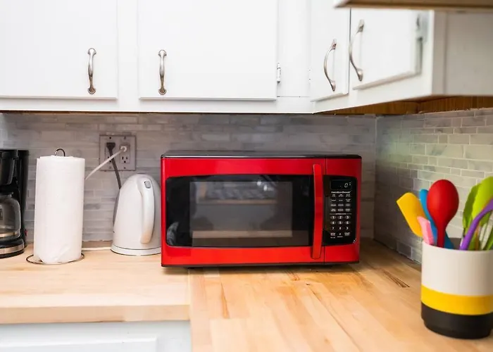 Apartment Roku Tvs - Washer & Dryer - Queenbeds - Groupstay